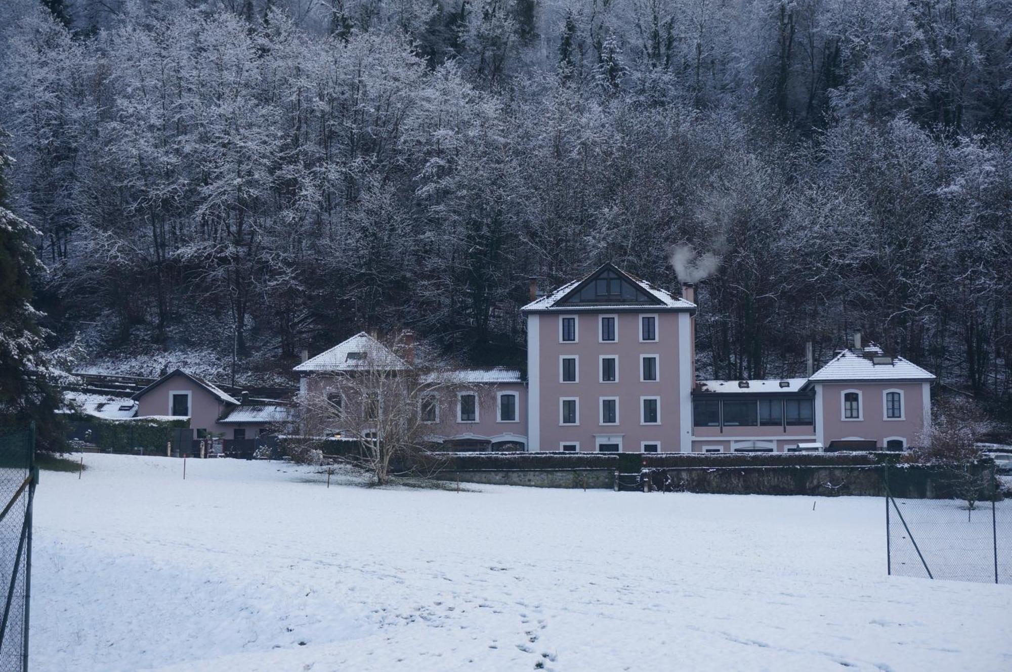Residence Du Parc Saint-Martin-dʼUriage Εξωτερικό φωτογραφία